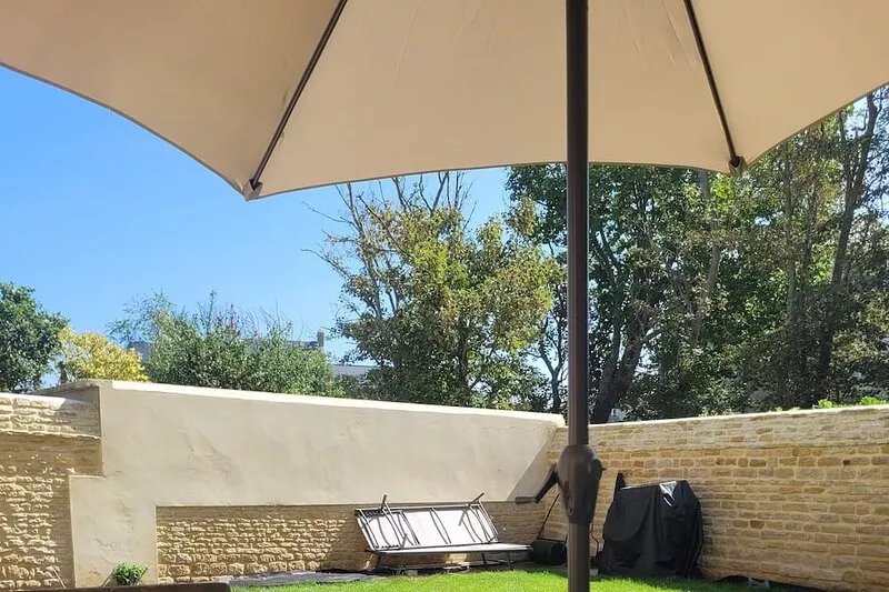 Charming family house with garden, 100 m from D-Day beach