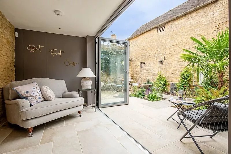 Stylish holiday cottage - Fuchsia Cottage