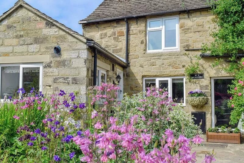 2 bedroom accommodation in Eyam, near Bakewell