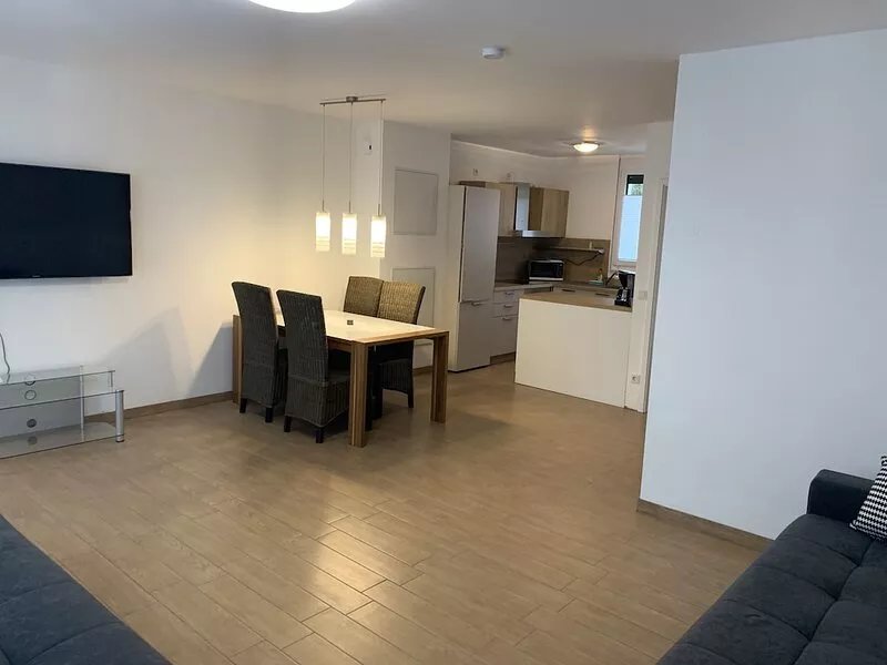 Beautiful 140 sqm terraced house in Zeisigring 6, Kaltenkirchen