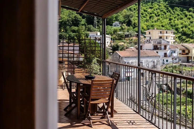 Newly restored villa with private pool for up to 14 people near Sorrento