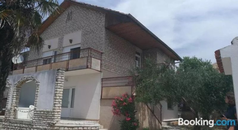 Apartments Toka Bilus