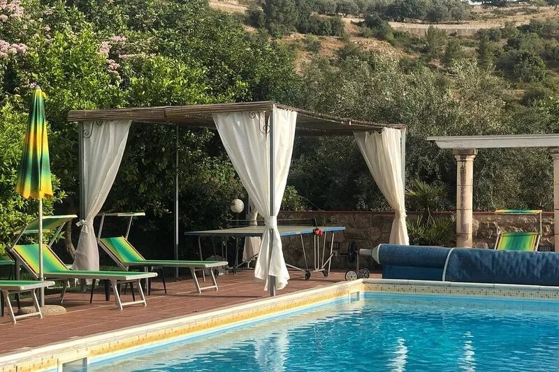 Large villa with solar htd pool,tennis court,jacuzzi hot tub,playground for kids
