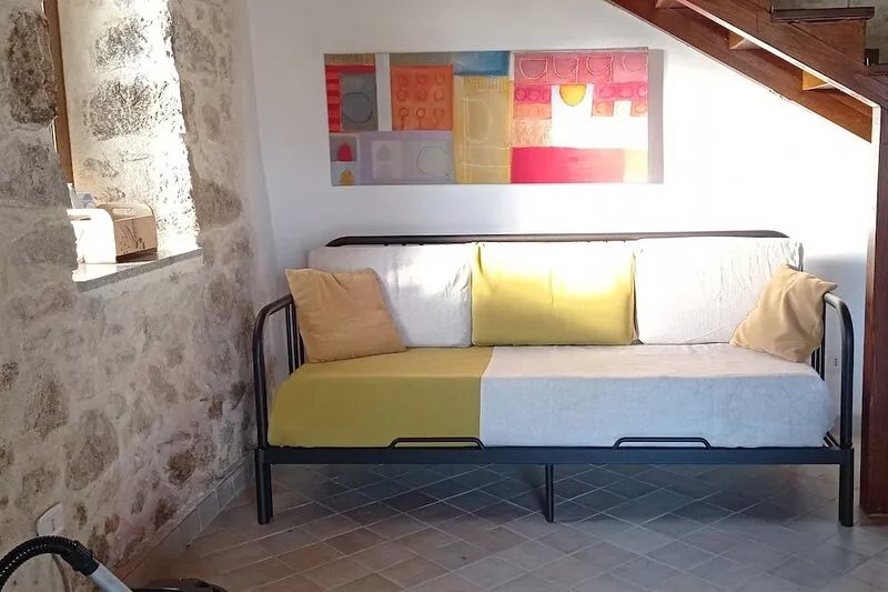 Small Alvitano shelter