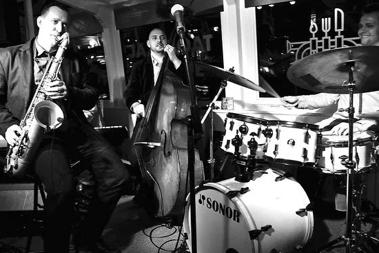 Jazz Boat