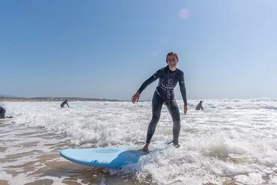 Salty Wave Surf School - Lagos
