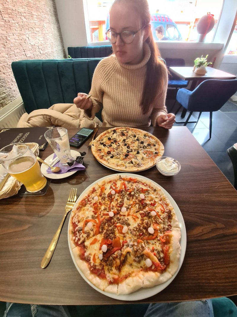 Friends Pizzeria