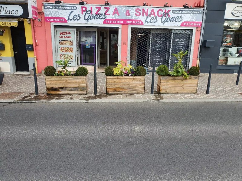 Pizza Et Snack Les Gones