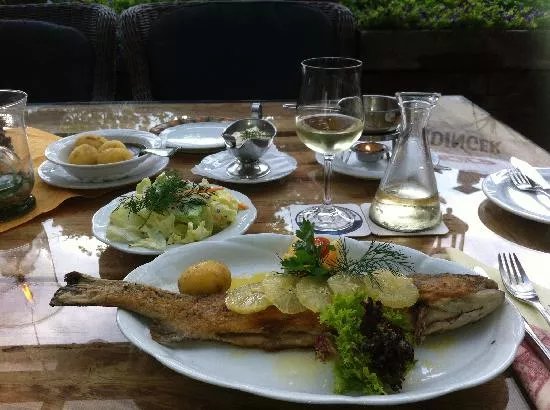 Ruter's Hotel & Restaurant