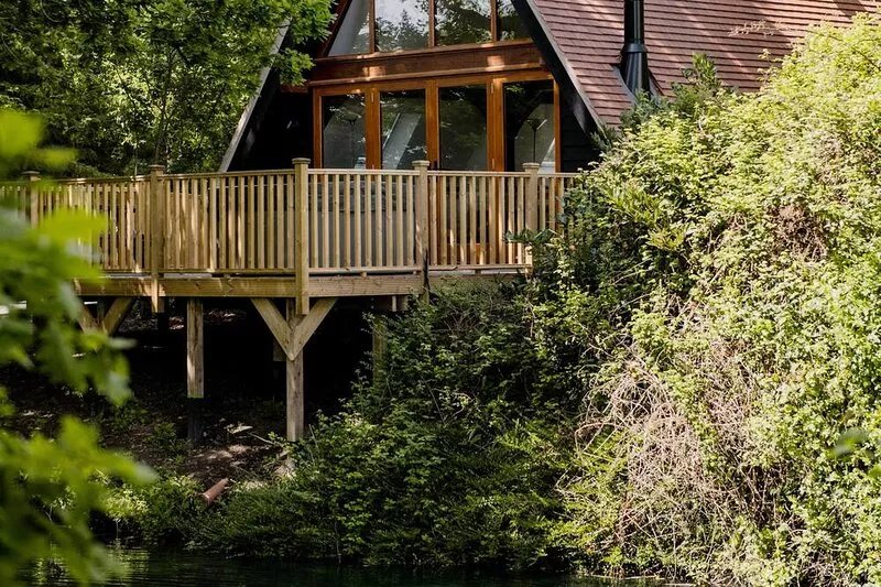 Waterside Lodge - Lake View