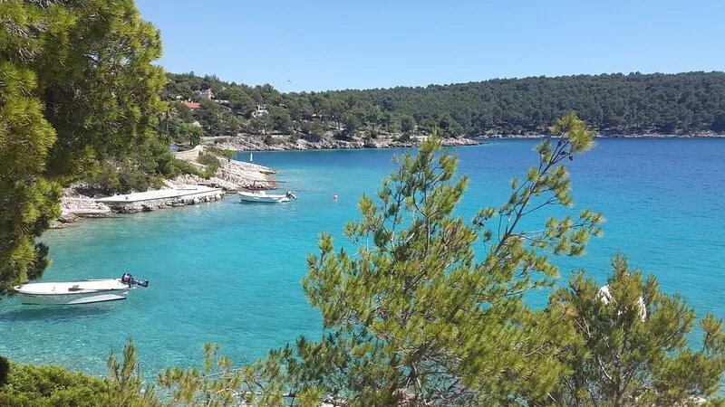 Villa Sun Garden - 4 star villa with heated swimming pool, 50m from the sea