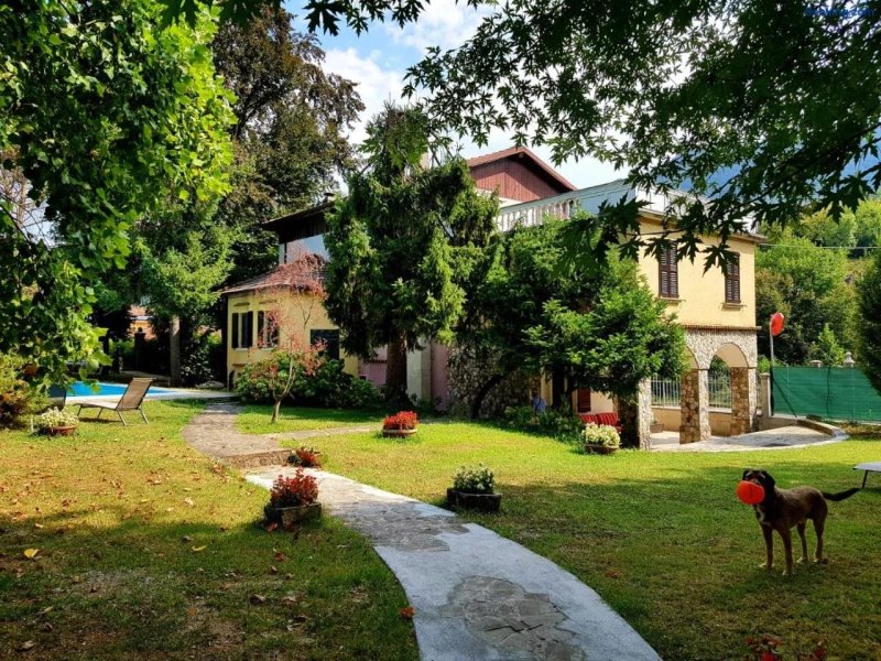 Villa Cesarina, Vallio Terme, Salo'