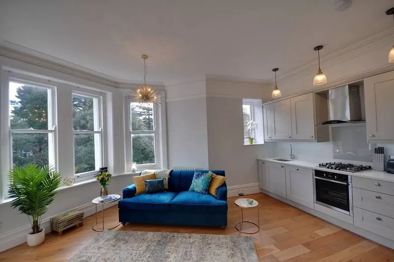 Sunny Daze: Very Close to Beach, 2 Bedrooms, Luxury Edwardian Refurbishment