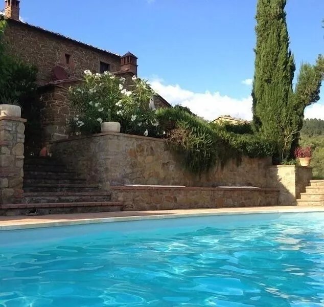 Exclusive vacation home with pool in the heart of Tuscany for max. 10 people