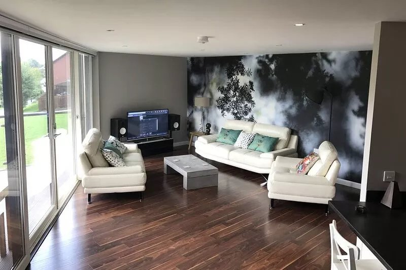 Swanston Cinema Apartment