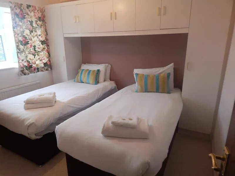 The Vinyard - Corporate & family stay with parking
