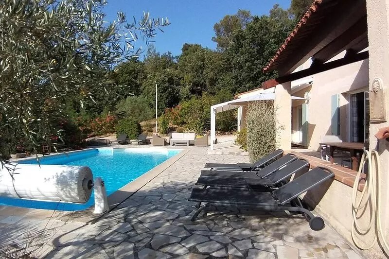 CHARMING VILLA WITH HEATED POOL FROM MAY TO OCTOBEREXCEPTIONAL VIEW