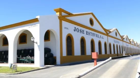 Bodegas Grupo Estevez