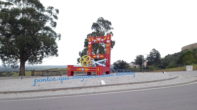 Cadeira Gigante (Rotunda Norte)