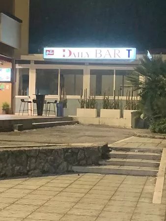 The Daily Bar