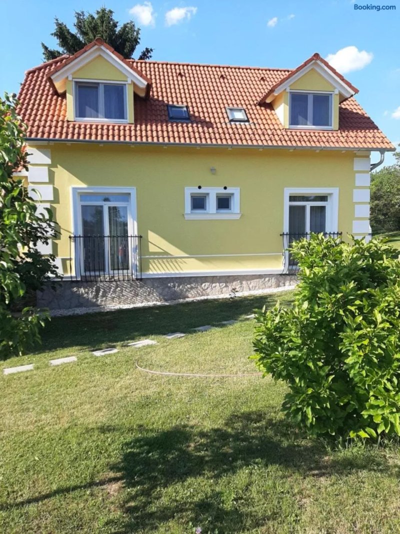 Kondics Apartmanhaz