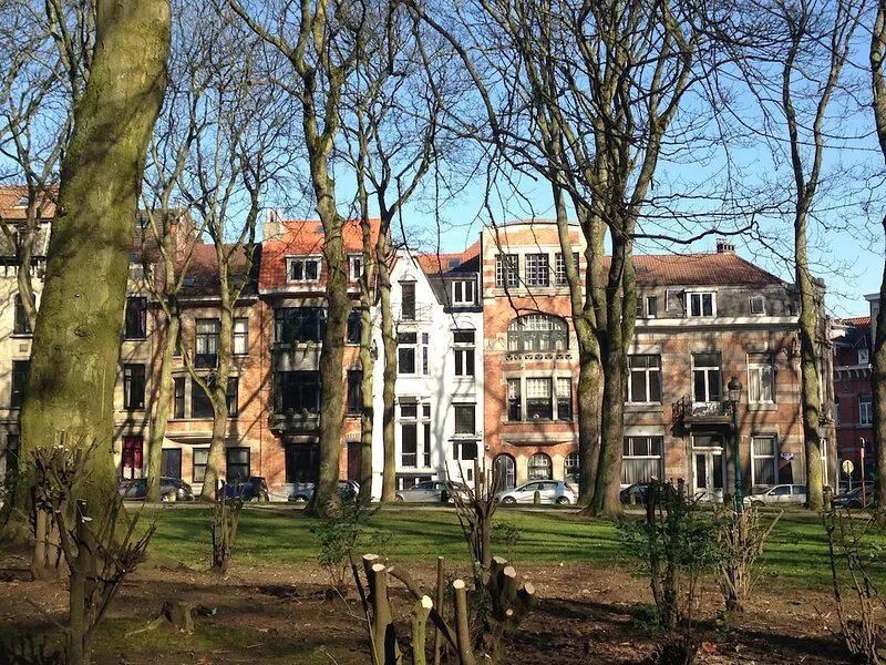Magnificent Luxury Apartment in Townhouse -  Garage, Garden, Terrace, near metro