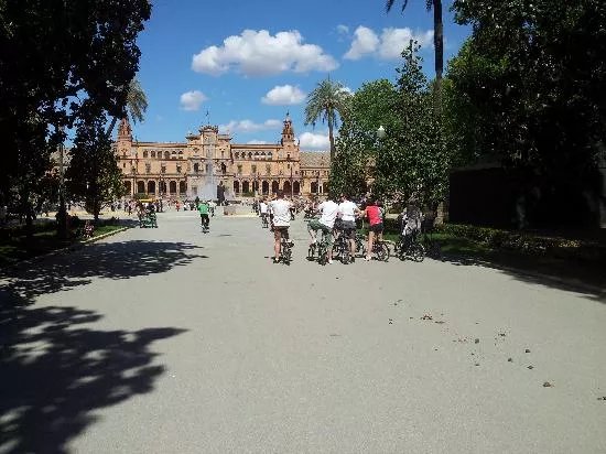 Bici House Bike Tours