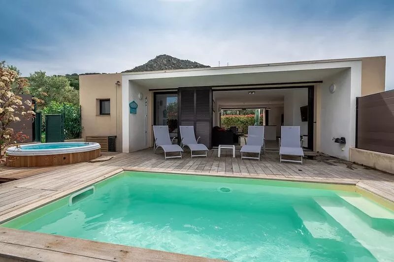 Comfortable villa ideal for family and friends - Private pool and spa - 5min