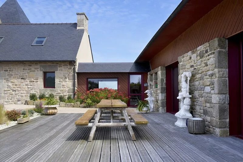 Cottage in old renovated farmhouse - indoor pool and spa in outbuilding