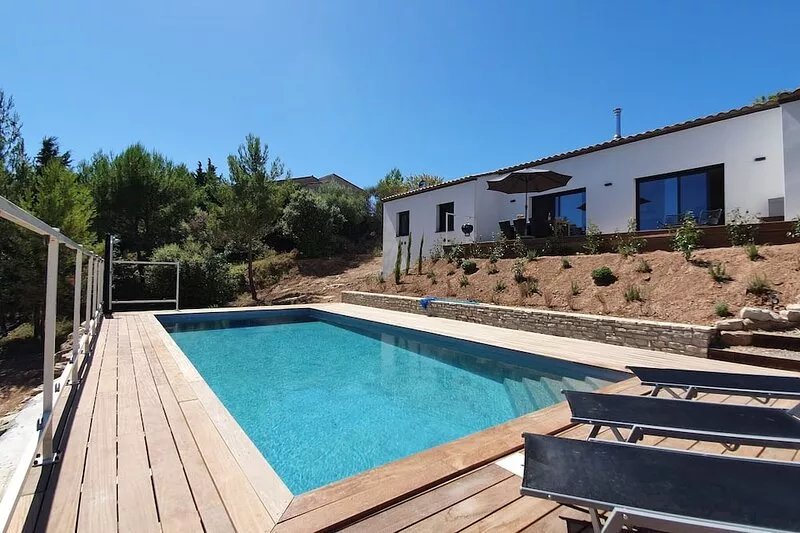 Stylish villa in Beaufort with private pool