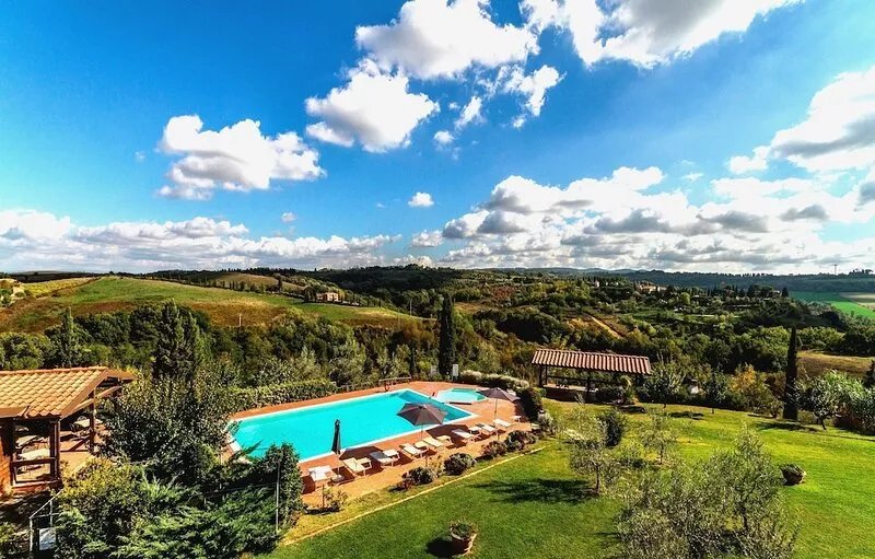 Cosy apartment with A/C, WIFI, pool, TV, terrace, panoramic view, parking