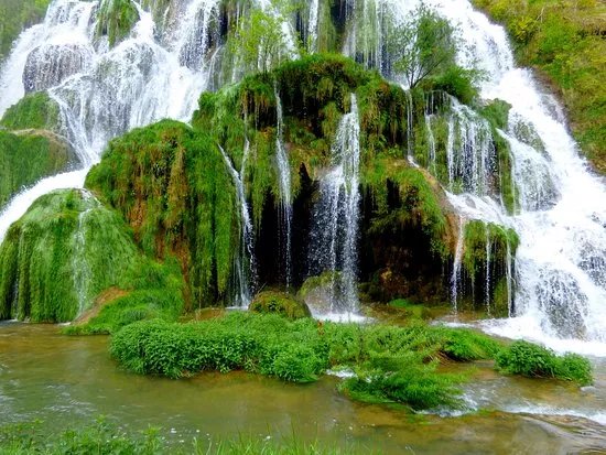 Cascade de Tufs