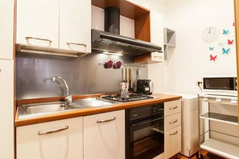 Casa Zeffiro, two minutes walk from Trevi Fountain