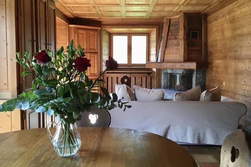 Refined apartment Chamonix center, large balcony Mont Blanc view, garden, quiet