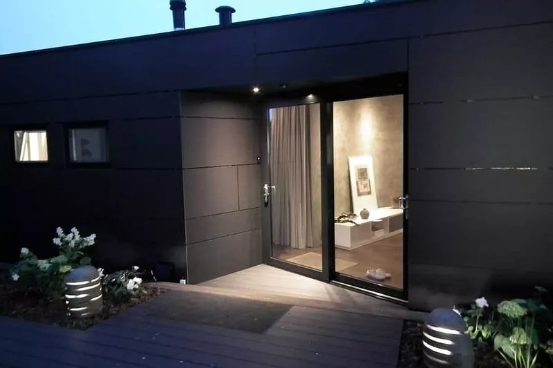 A Stunning Contemporary Designed Houseboat.