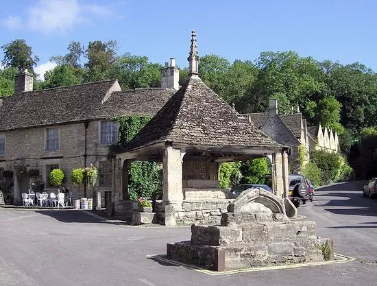 Castle Combe Market