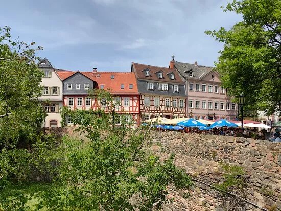 Hoechster Schlossplatz