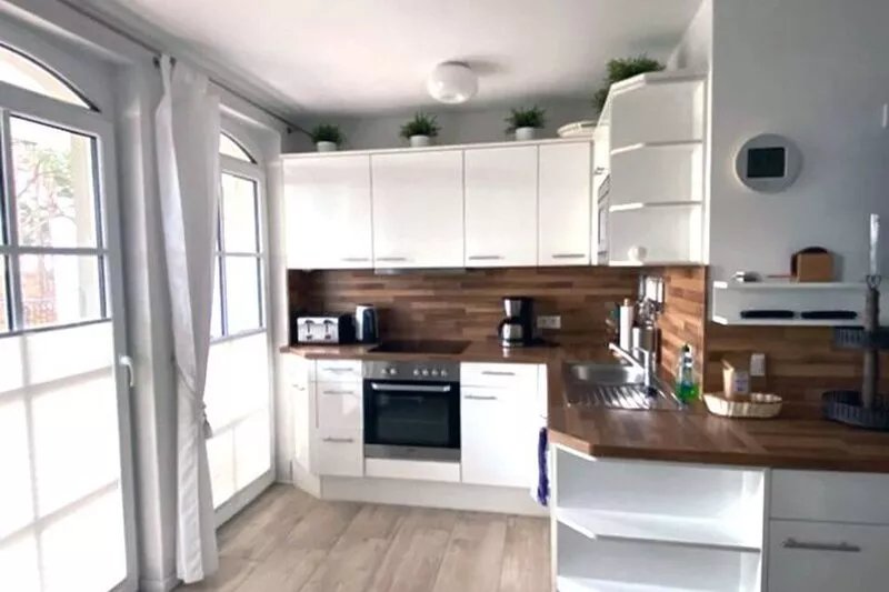 Sea view beach apartment A Ref. 231255