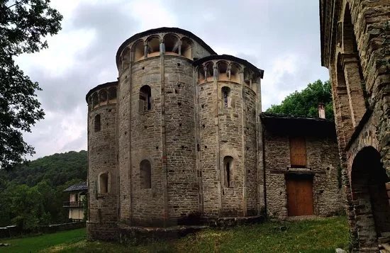 Chiesa San Costanzo al Monte