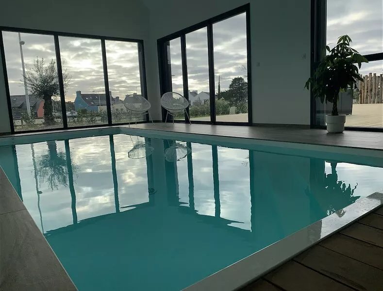 NEW VILLA OF 250 M², SEA VIEW, HEATED SWIMMING POOL (29°). BEACH 300M.