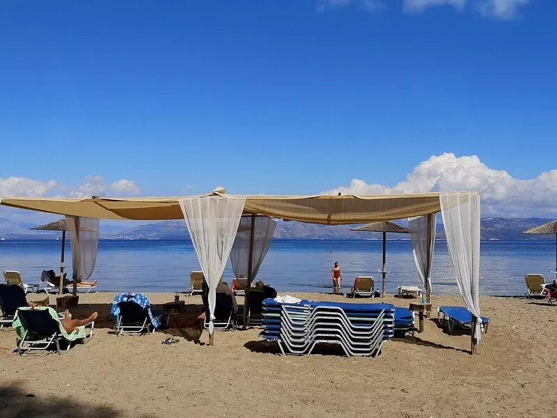 Unique located holiday apartment directly at the sea, own beach access, Wifi, Ag