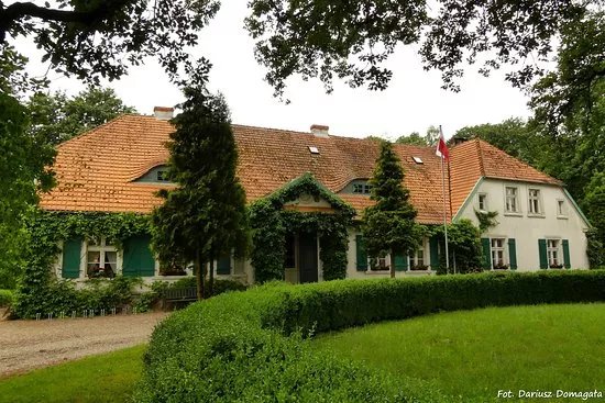 Wybicki Manor in Sikorzyno