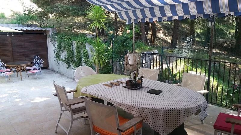 Spacious mountain house between Cannes and the Gorges du Verdon, sea view.