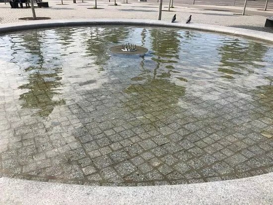 Pusteblumen-Brunnen