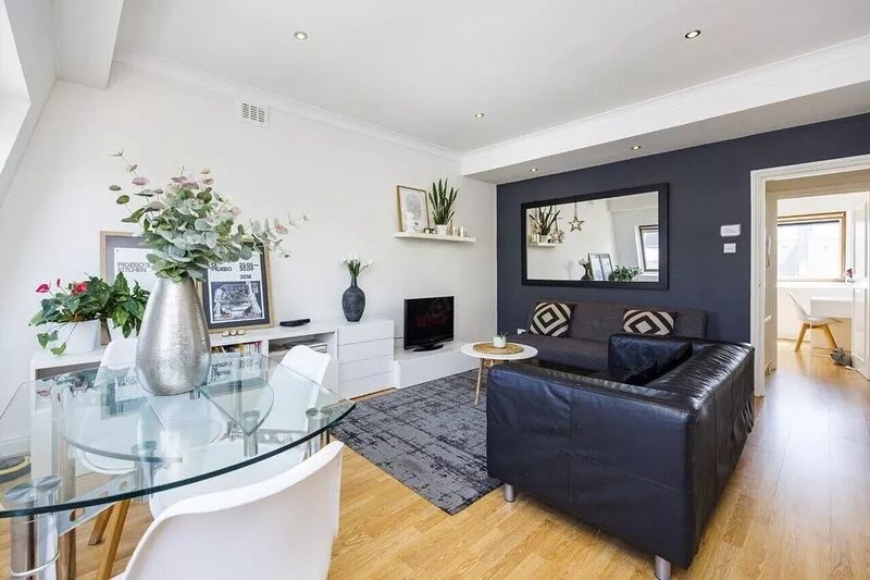 Modern Apartment in West London.  Great Location: Hammersmith & Kensington.