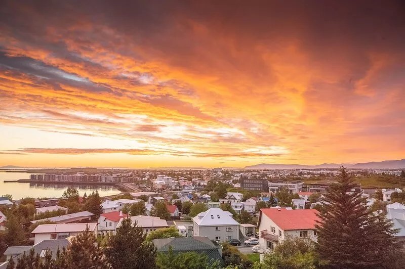 Super Villa Hafnarfjordur - peace & comfort - Aurora - Car rental