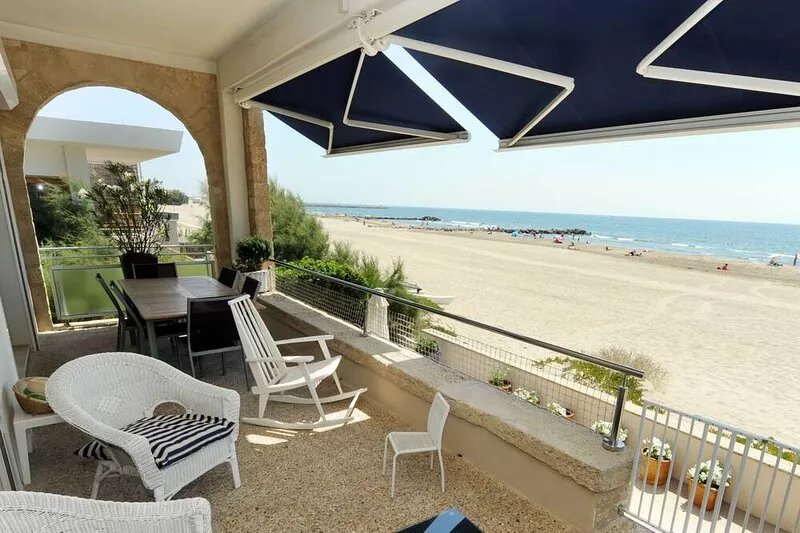 Rental palavas-carnonmaison on the beach