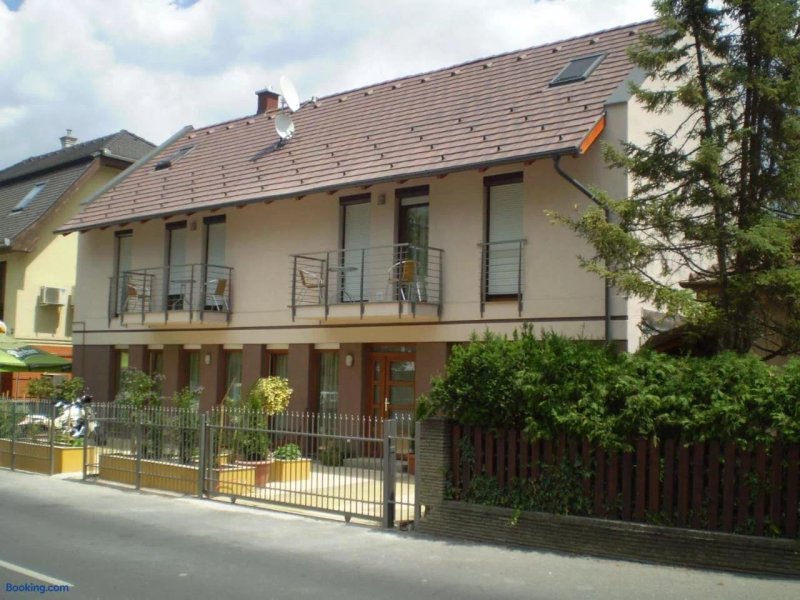 Mary Apartmanhaz Heviz
