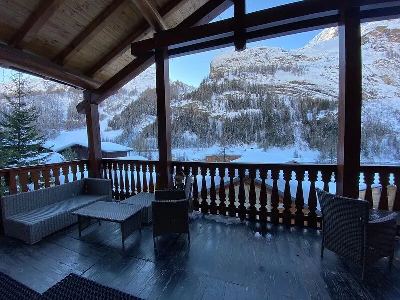 NEW Off-Piste Chalet - Sauna and Jacuzzi