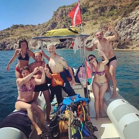Luna Blu Diving Center